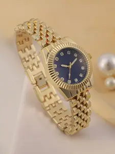 HAUTE SAUCE by  Campus Sutra HAUTE SAUCE by Campus Sutra Women's The Ribbed H-Link Round Watch SS25_HSWC1341