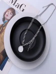 DressBerry Circular Shaped Layered Pendant Chain