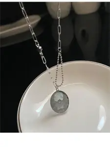 DressBerry Women Chain with Pendant