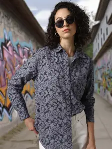 Hubberholme Women Oversized Fit Cotton Schiffli Casual Shirt