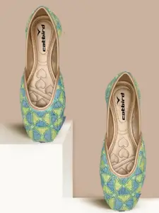 CATBIRD Women Round Toe Ethnic Mojaris Flats