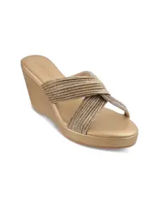 CRIMZON Women Wedge Heel Sandals