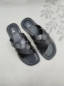 THE MADRAS TRUNK Men Comfort Sandals