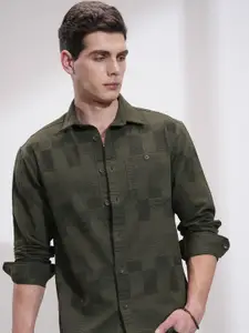 HIGHLANDER Men Opaque Checked Casual Shirt