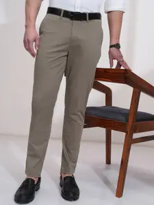 HIGHLANDER Men Slim Fit Mid-Rise Chinos Trousers