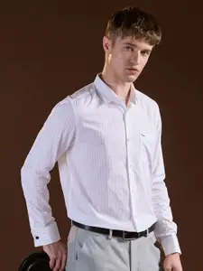 THE BEAR HOUSE Men Tailored Fit Opaque Formal Shirt