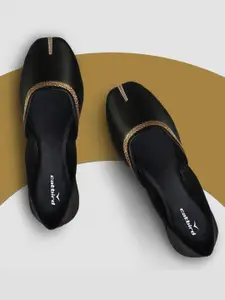 CATBIRD Women Woven Design Ethnic Mojaris