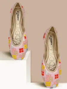 CATBIRD Women Embroidered Round Toe Mojaris