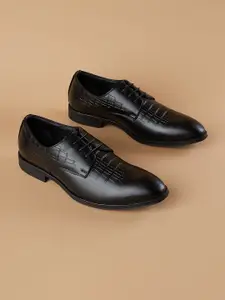 CODE by Lifestyle Men Textured Formal Derbys