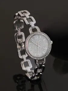 HAUTE SAUCE by  Campus Sutra HAUTE SAUCE by Campus Sutra Women Embellished Dial & Stainless Steel Bracelet Style Straps Analogue Watch