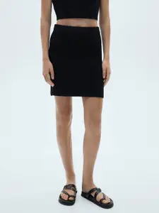 MANGO Slim-Fit Knitted Mini Skirt