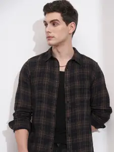 HIGHLANDER Men Slim Fit Opaque Checked Casual Shirt