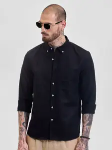 Snitch Men Slim Fit Opaque Casual Shirt