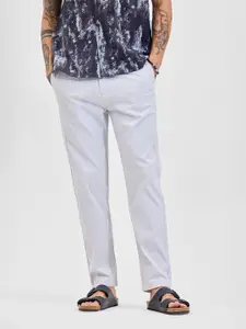 Snitch Men Light Grey Mid-Rise Slim Fit Trouser