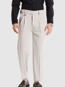 Snitch Men Cream Relaxed Fit Trousers