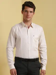 Allen Solly Men Slim Fit Spread Collar Geometric Printed Cotton Formal Shirt