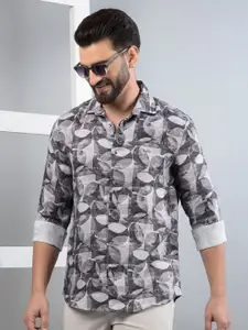 Crimsoune Club Men Classic Slim Fit Tartan Checks Opaque Printed Casual Shirt