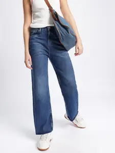 DressBerry Women Straight Light Fade Jeans