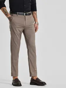 Snitch Men Mid-Rise Slim Fit Formal Trousers