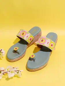 Inc 5 Embellished Ethnic Wedge Sandals with Bows