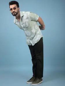 Crimsoune Club Men Classic Slim Fit Opaque Printed Casual Shirt