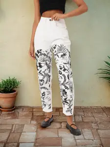 DressBerry Women Monochromatic Tropical Printed Slouchy Fit Jeans