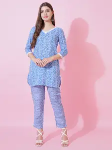 SANTOPERA DESIGNER Floral Printed V-Neck Top With Trousers