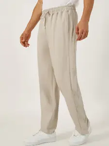 Styli Men Oversize Snap Button Detail Open Hem Jogger