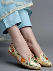 Shoetopia Women Embellished Ethnic Ballerinas Flats