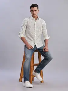Tommy Hilfiger Men Slim Fit Opaque Printed Casual Shirt