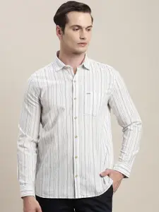 Turtle Men Relaxed Slim Fit Opaque Striped Casual Shirt