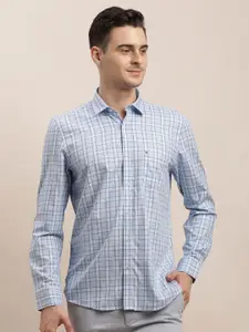 Turtle Men Relaxed Slim Fit Opaque Checked Casual Shirt
