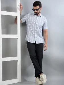 Crimsoune Club Men Classic Slim Fit Opaque Printed Casual Shirt