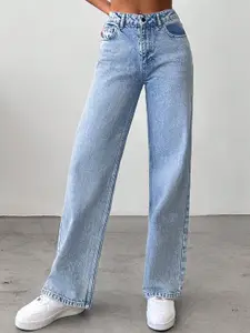 DressBerry Women Comfort Straight Fit High-Rise Light Fade Acid Wash Stretchable Jeans