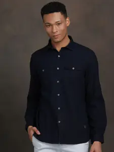 Turtle Men Relaxed Slim Fit Opaque Casual Shirt