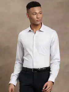 Turtle Men Standard Slim Fit Opaque Formal Shirt