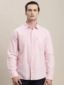 Turtle Men Relaxed Slim Fit Opaque Striped Casual Shirt