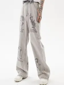 StyleCast Men Straight Fit High-Rise Light Fade Jeans