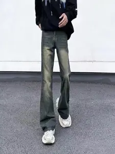 StyleCast Men Relaxed Fit High-Rise Light Fade Jeans