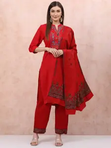 Rangriti Floral Embroidered Mandarin Collar Straight Kurta
