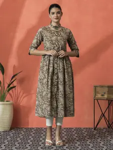 Sangria Paisley Printed Pure Cotton Pleated Kurta