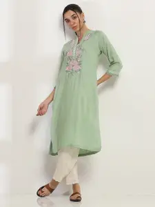 Rangriti Floral Yoke Design Thread Work Mandarin Collar Straight Kurta