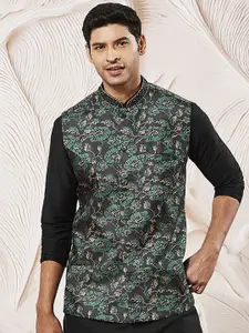 VASTRAMAY Printed With Embroidered Collared Nehru Jacket