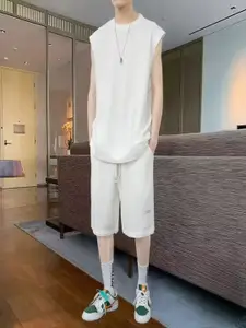 StyleCast Round Neck T-Shirt With Shorts