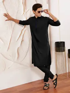 VASTRAMAY Men Yoke Design Regular Thread Work Kurta with Churidar
