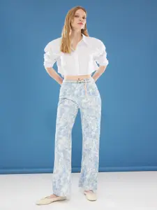 Trendyol Women Highly Distressed Jeans