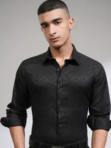 HIGHLANDER Men Slim Fit Opaque Casual Shirt