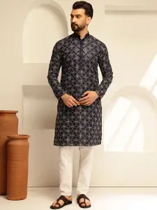 SOJANYA Floral Embroidered Mandarin Collar Thread Work Cotton Silk Straight Kurta