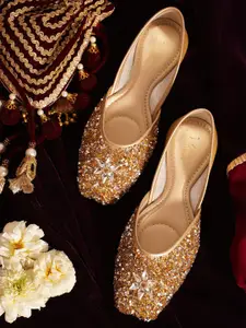 JM Looks Women Ethnic Fashion Embroidered Mojaris