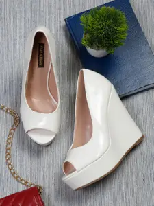 Flat n Heels Wedge Pumps